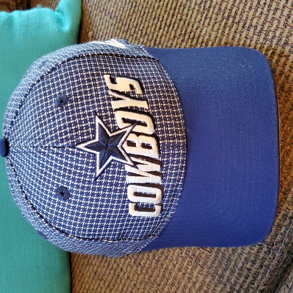 Dallas Cowboys trucker cap